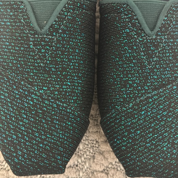 NWOT Metallic Green Toms - Picture 3 of 4